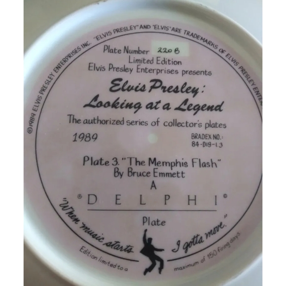 Elvis Presley Looking at a Legend The Memphis Flash Collectors Plate - Picture 2 of 2